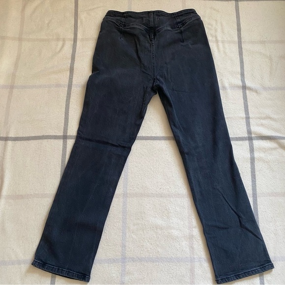 We The Free High Rise Button Fly Jeans Black Denim Women’s Size 29 - Picture 2 of 12